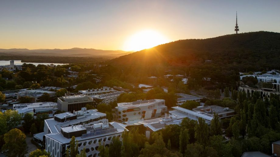 ANU Campus looking west towards Mt Stromlo Observatory.